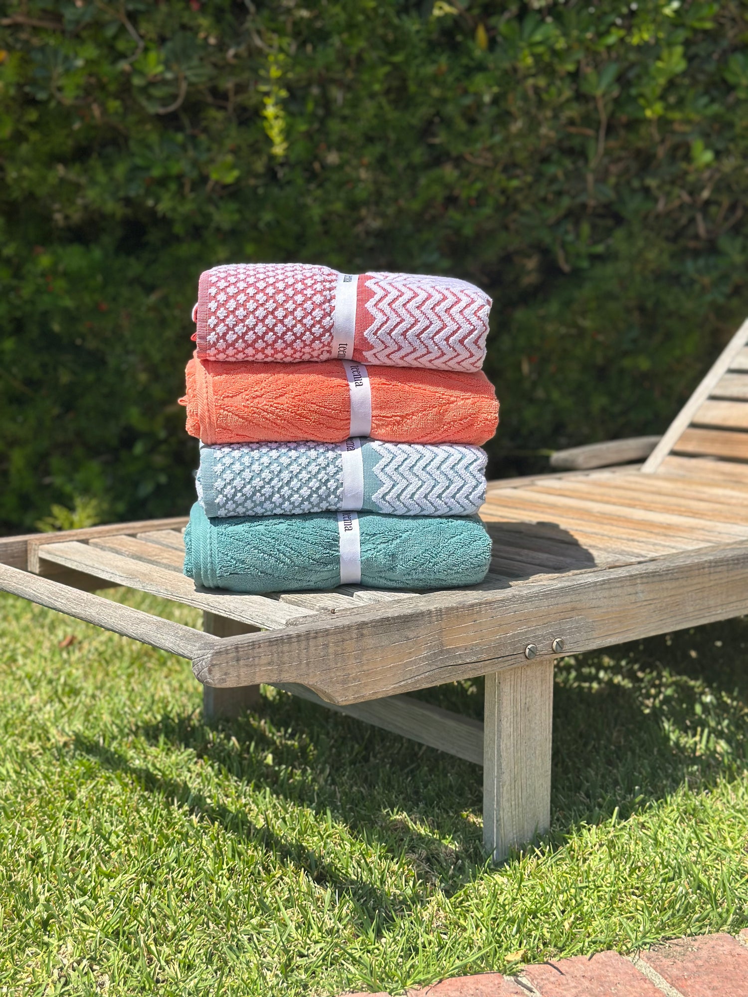 The Waves Bath Sheet