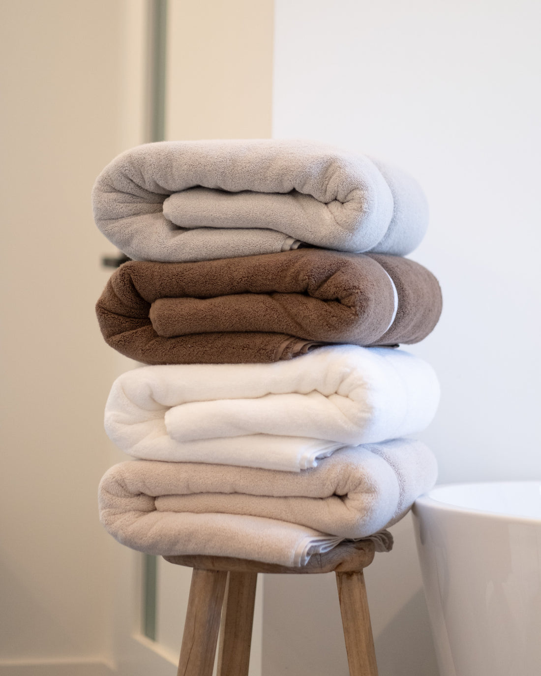 The Luxe Washcloths in Sand