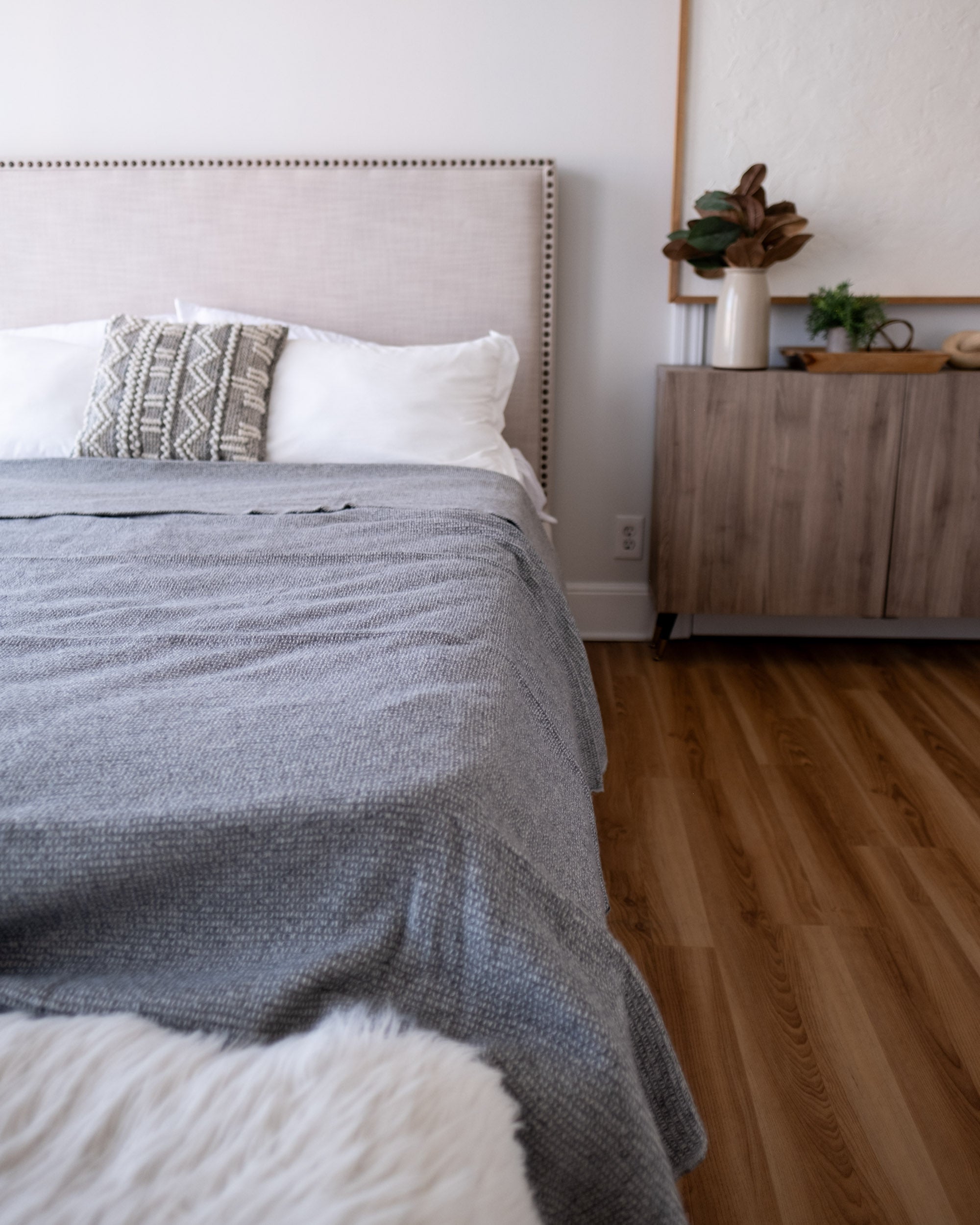 The Micro Waffle Wool Blanket in Stone
