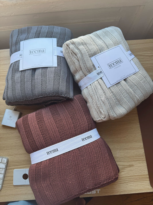 The Rib Knit Throw Bundle
